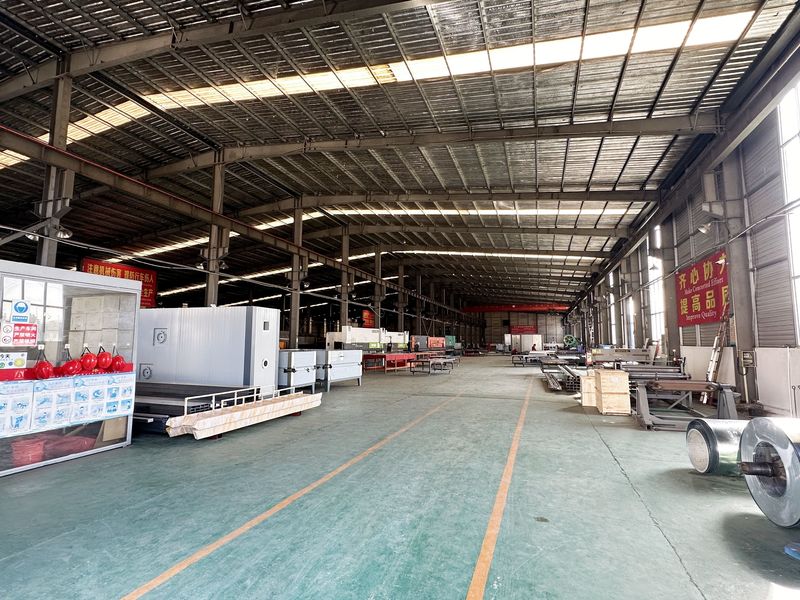 Zhejiang Huier Coating Environmental Protection Equipment Co., Ltd dây chuyền sản xuất của nhà sản xuất